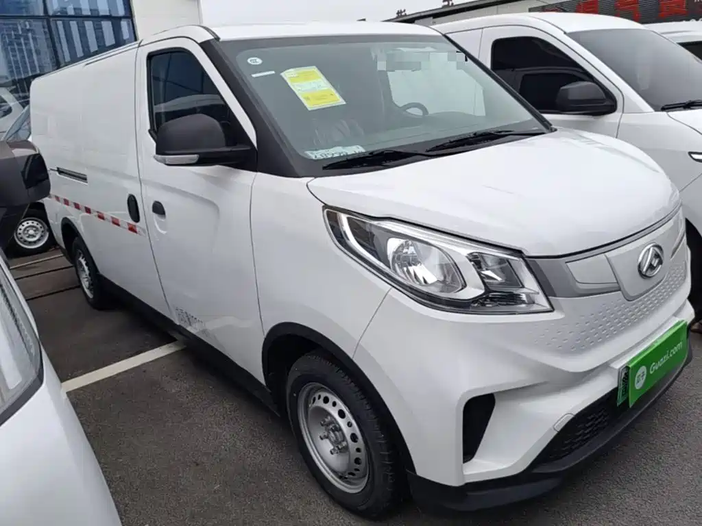 MAXUS EV30 — миниатюра 22