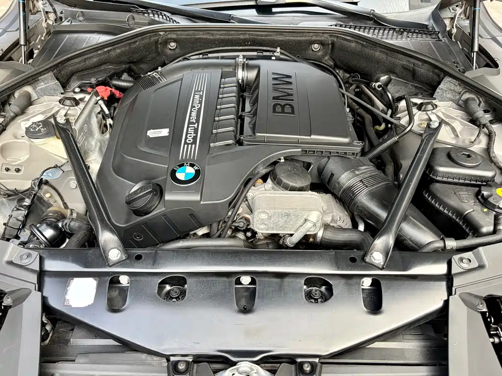 BMW 7 Series — миниатюра 15