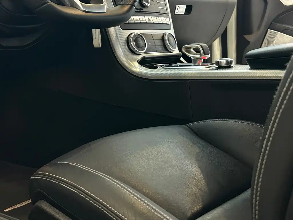 Mercedes-Benz SLC — миниатюра 12