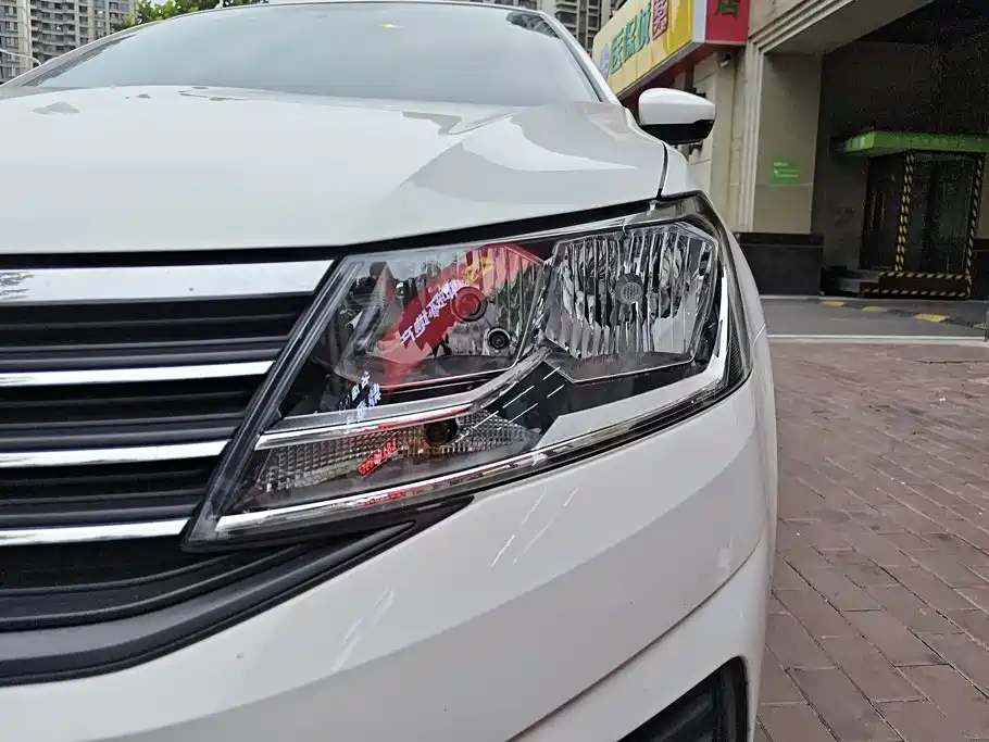 Volkswagen Lavida — миниатюра 5
