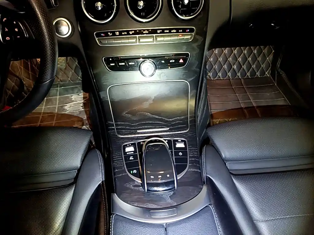 Mercedes-Benz C-Class — миниатюра 14