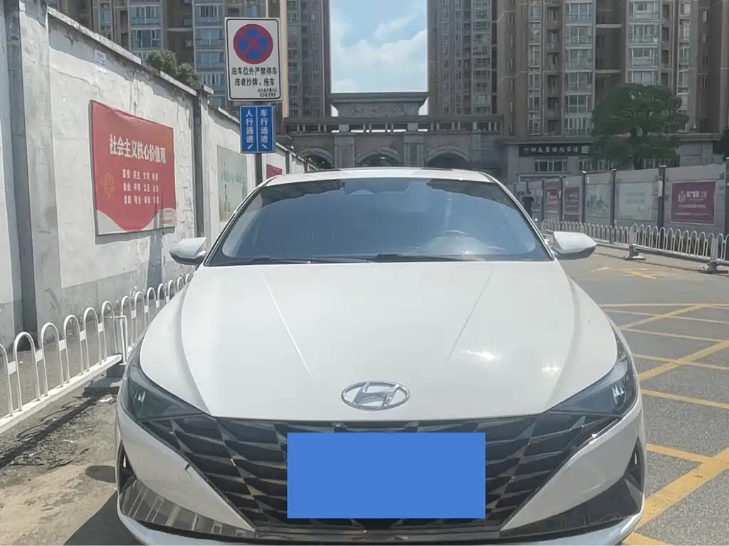 Hyundai Elantra — миниатюра 2