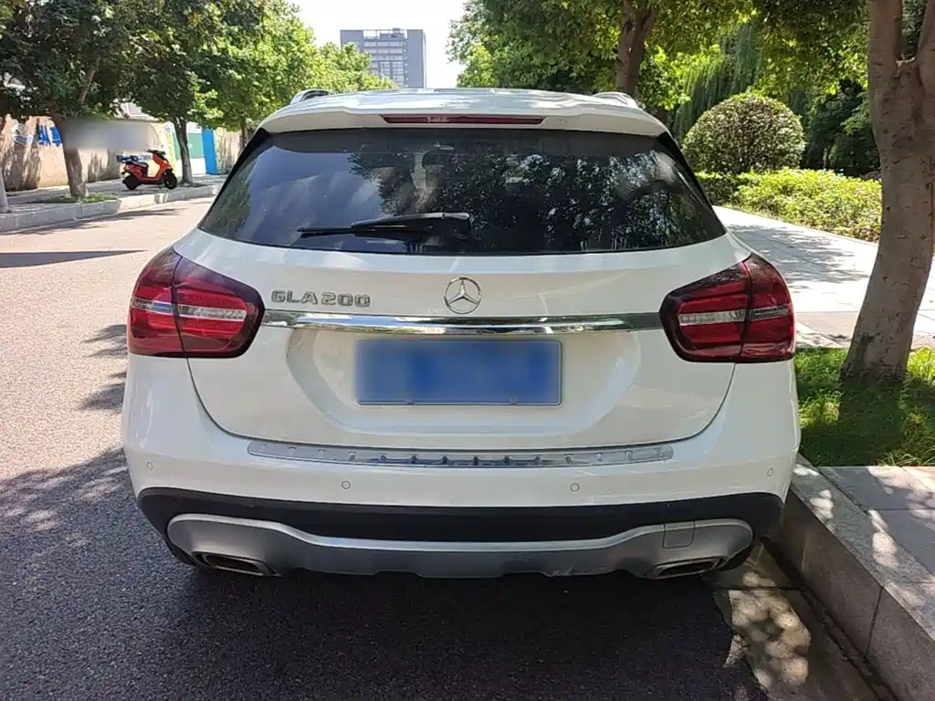 Mercedes-Benz GLA — миниатюра 6