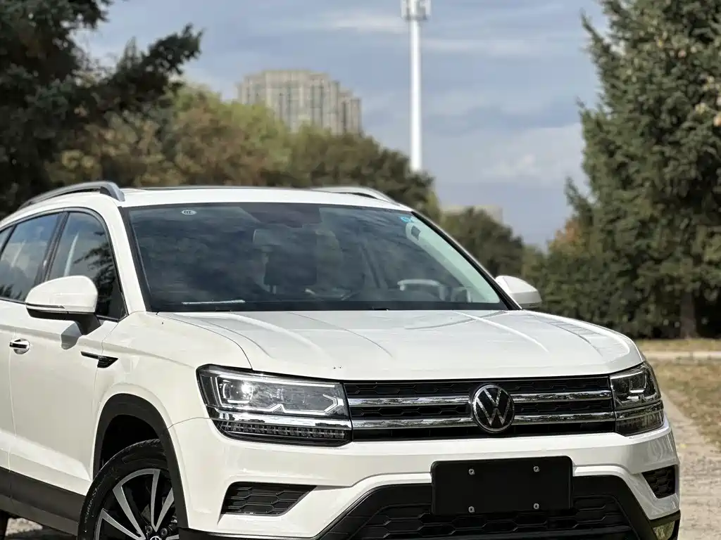 Volkswagen Tharu — миниатюра 5