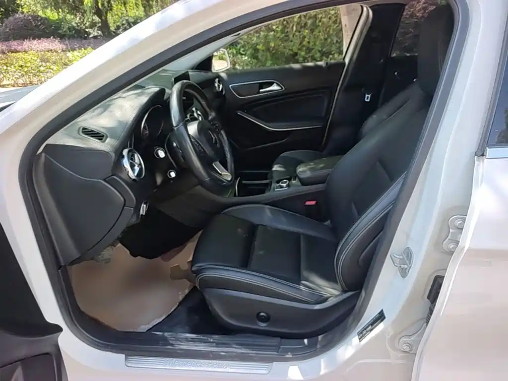 Mercedes-Benz GLA — миниатюра 15