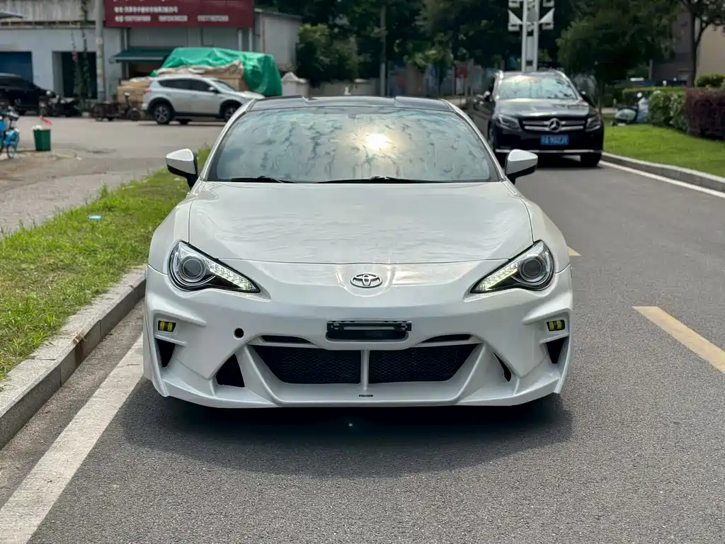 Toyota 86 — миниатюра 2