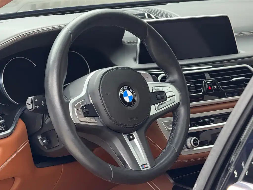 BMW 7 Series 7 2018 740Li xDrive Premium M Sport