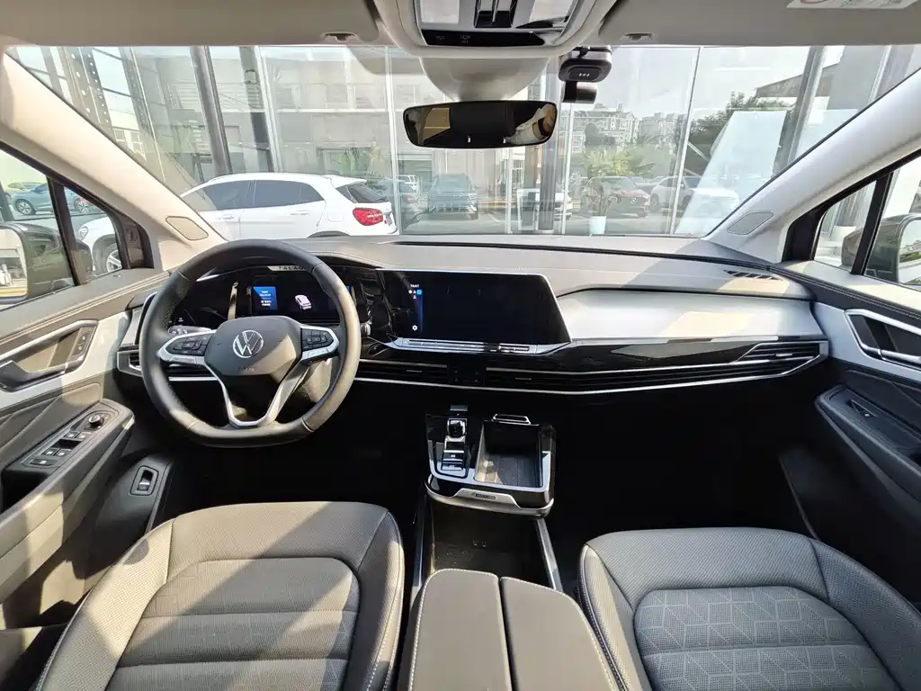 Volkswagen Talagon — миниатюра 7