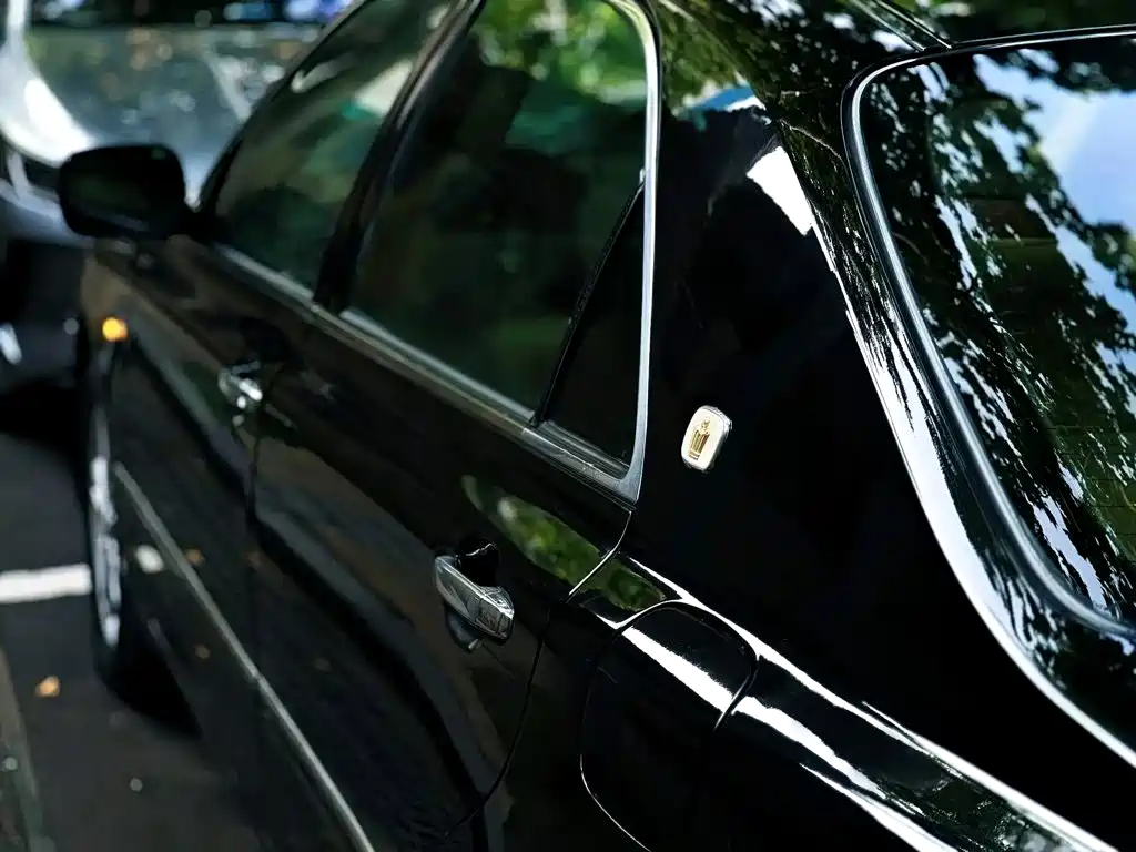 Toyota Crown — миниатюра 9