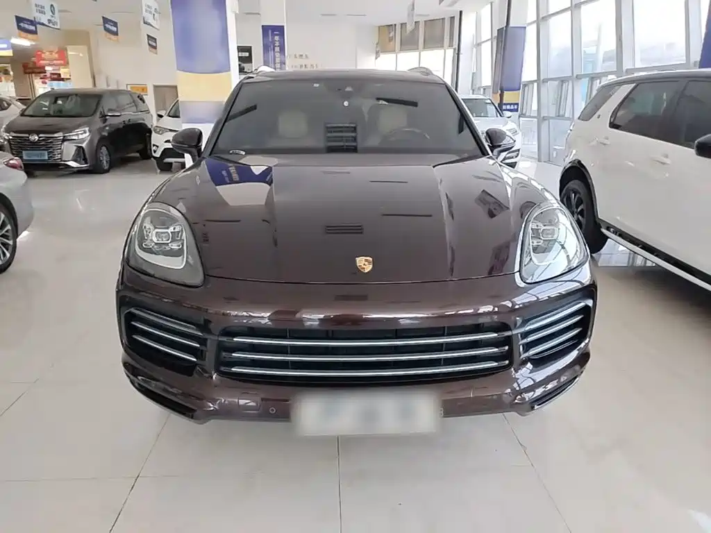 Porsche Cayenne — миниатюра 3