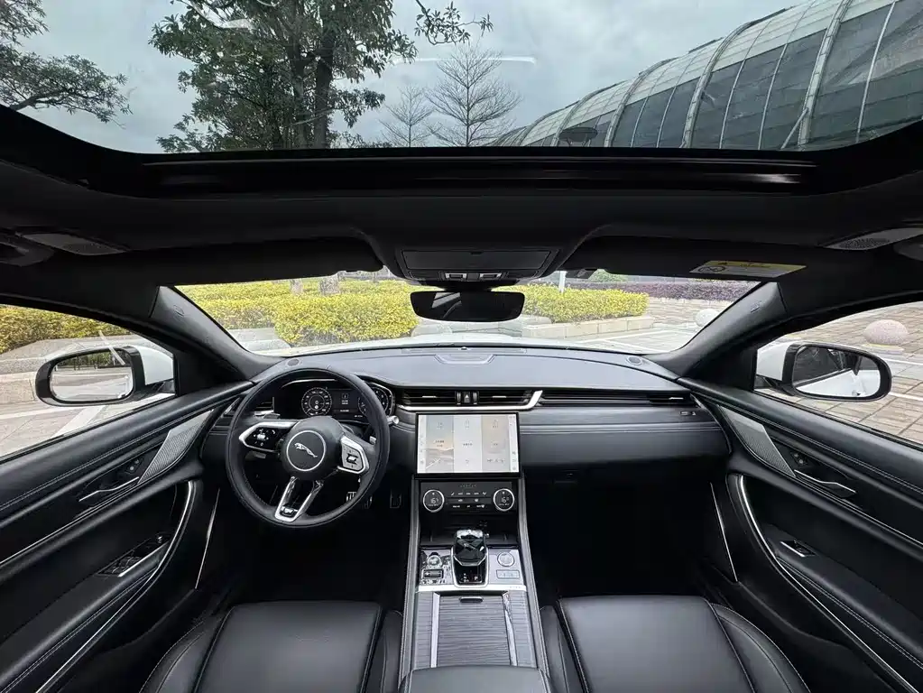 Jaguar XFL 2021 XFL 2.0T P250 Sport