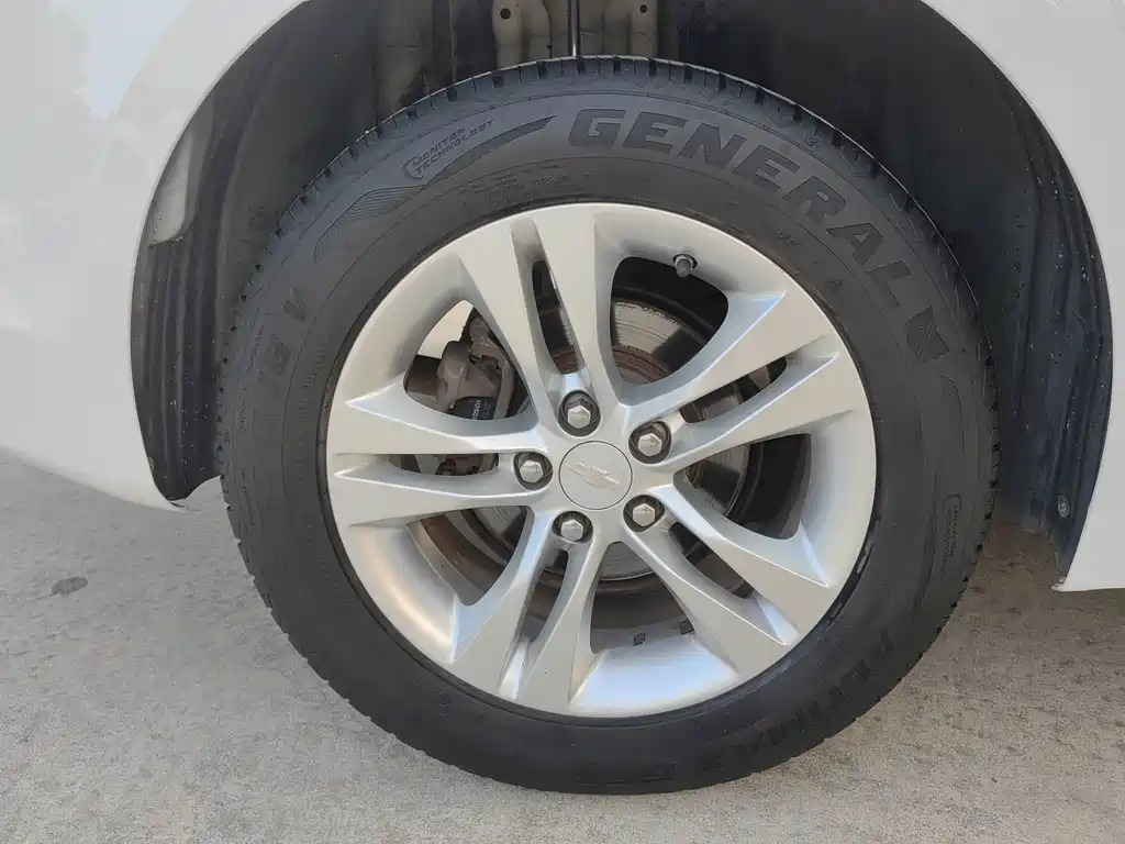 Chevrolet Cruze — миниатюра 15
