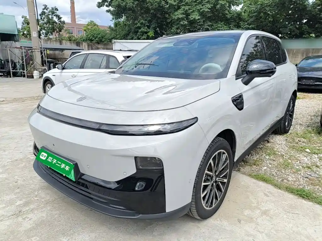 Leapmotor Leapmotor B10 — миниатюра 2