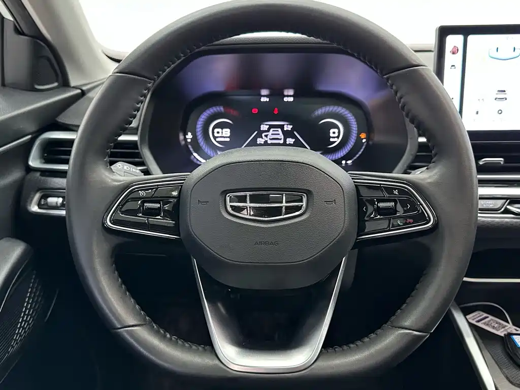 Geely Emgrand — миниатюра 11