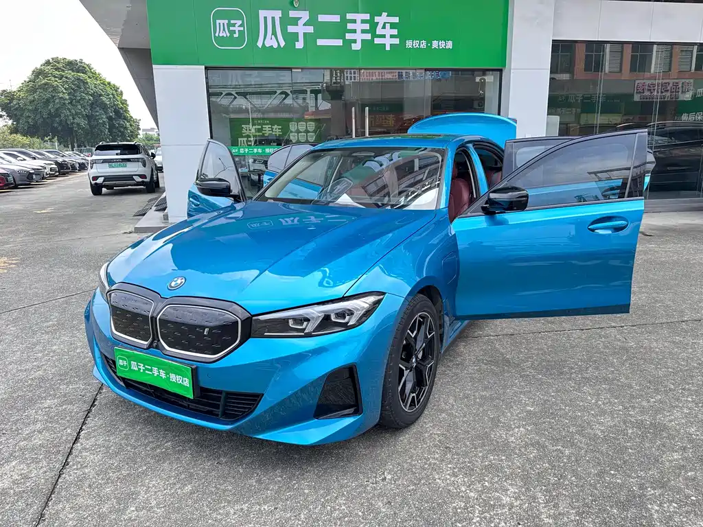 BMW i3 — миниатюра 21