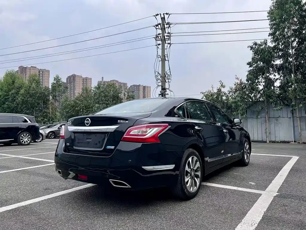 Nissan Teana — миниатюра 4