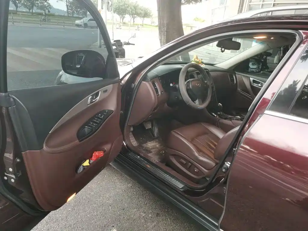 Infiniti QX50 (Import) — миниатюра 14