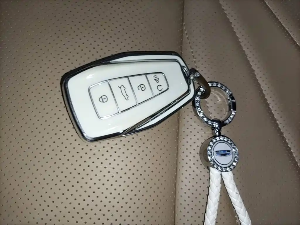 Geely Boyue L — миниатюра 9
