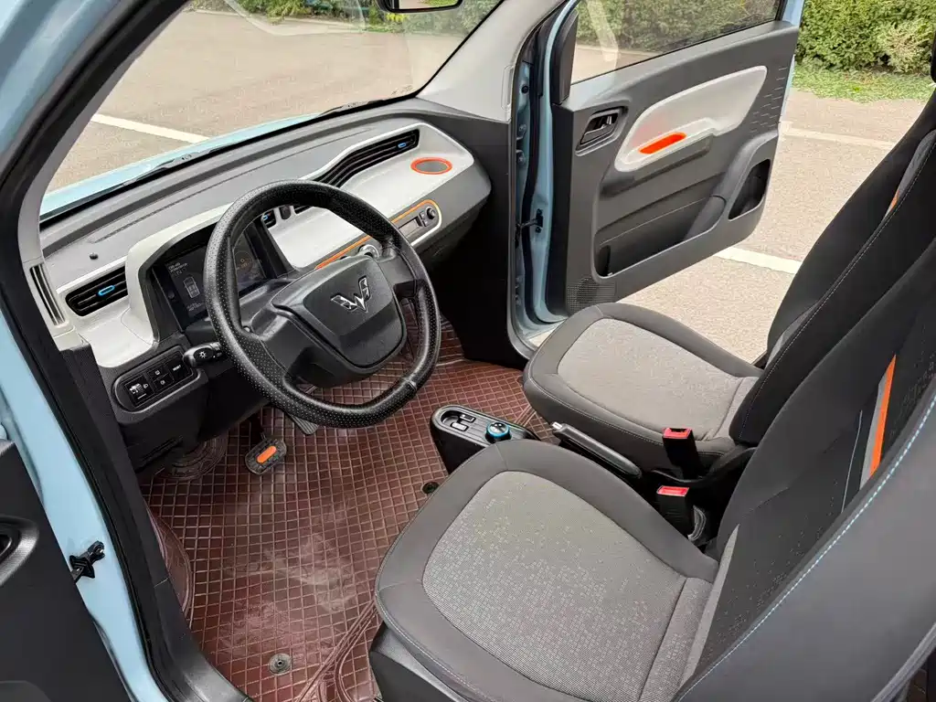 Wuling MINIEV — миниатюра 10