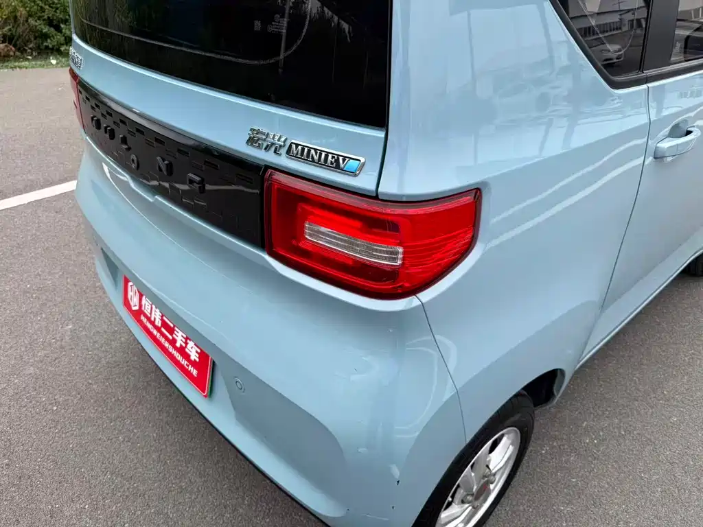 Wuling MINIEV — миниатюра 20