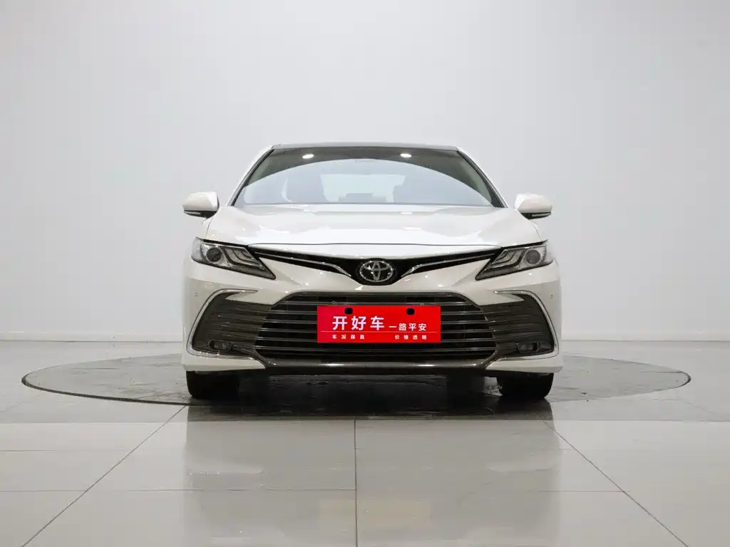 Toyota Camry — миниатюра 2