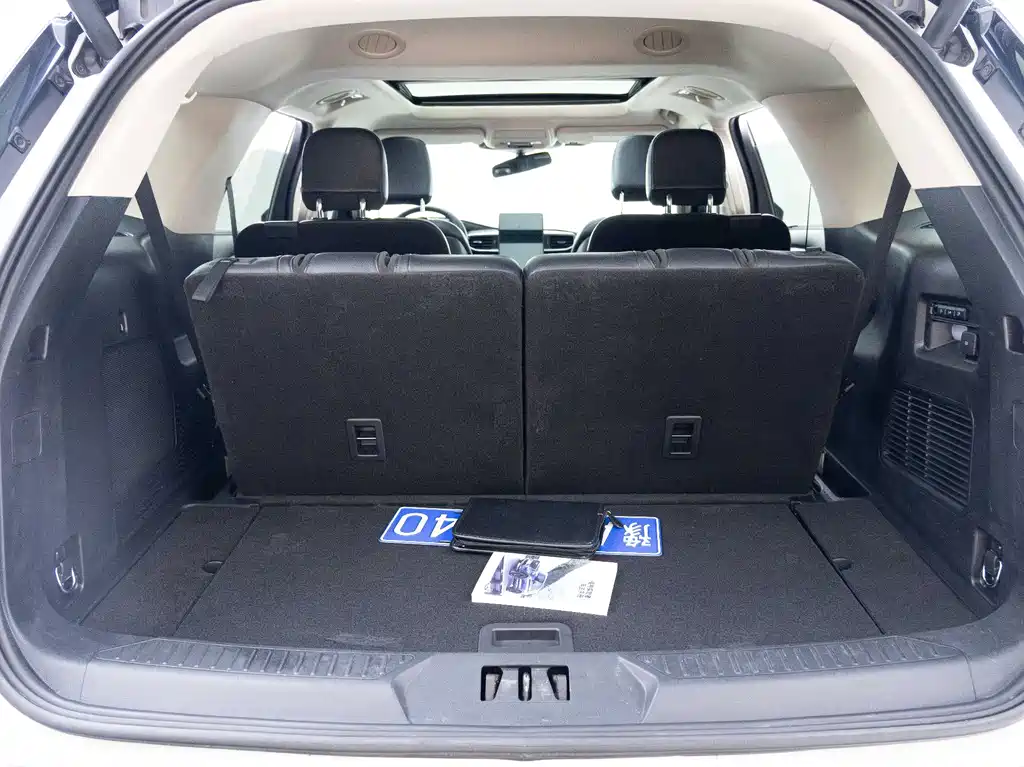 Ford Explorer — миниатюра 15