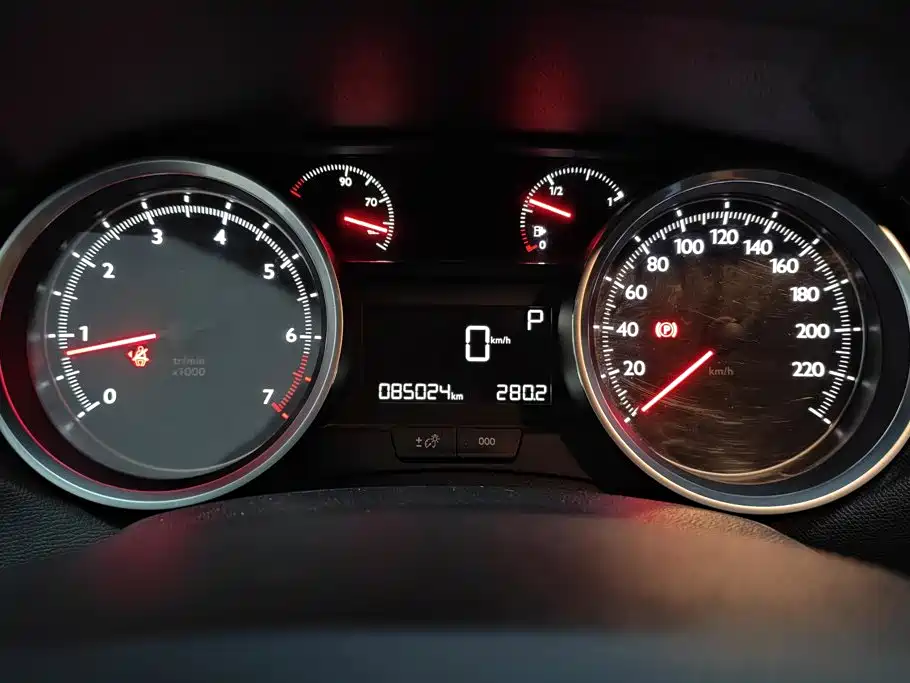 Peugeot 408 — миниатюра 14