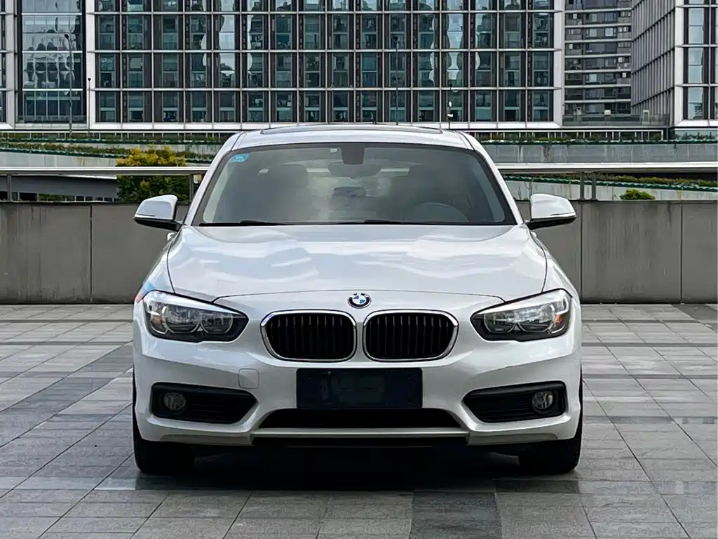 BMW 1 Series (Import) — миниатюра 2