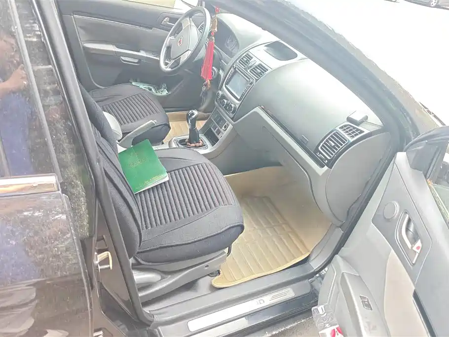 Geely Emgrand 2013 1.5L MT