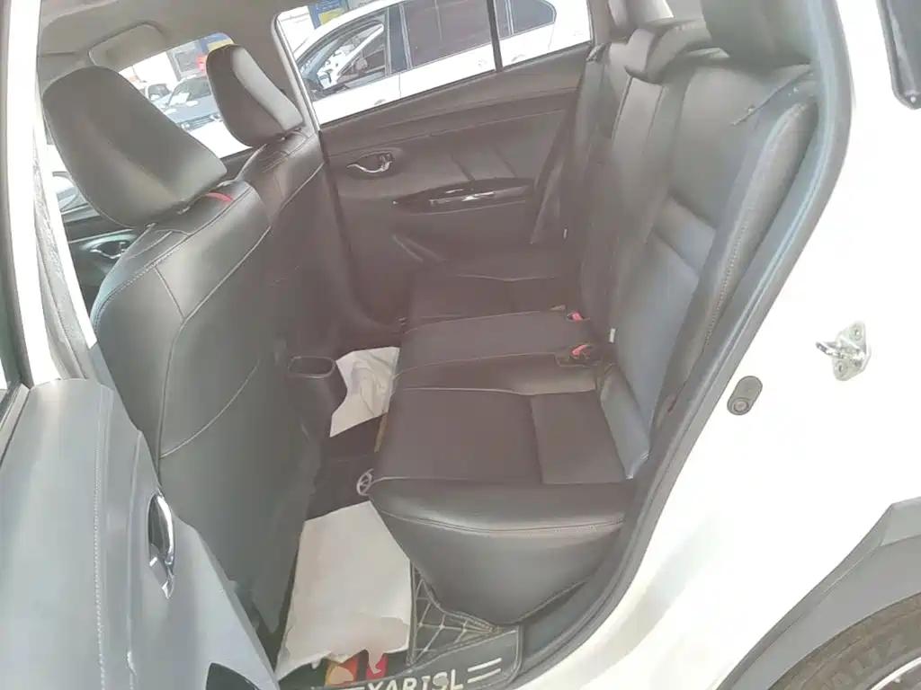 Toyota Yaris L — миниатюра 17