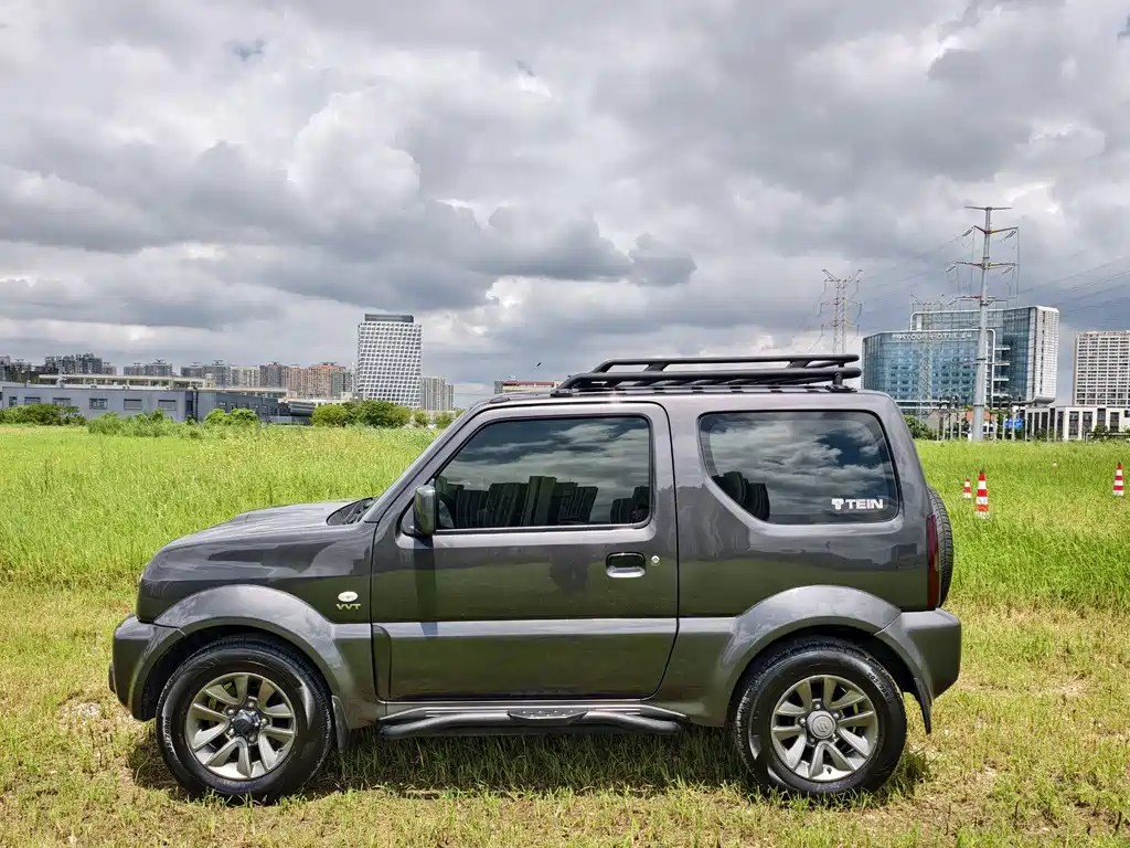 Suzuki Jimny — миниатюра 8