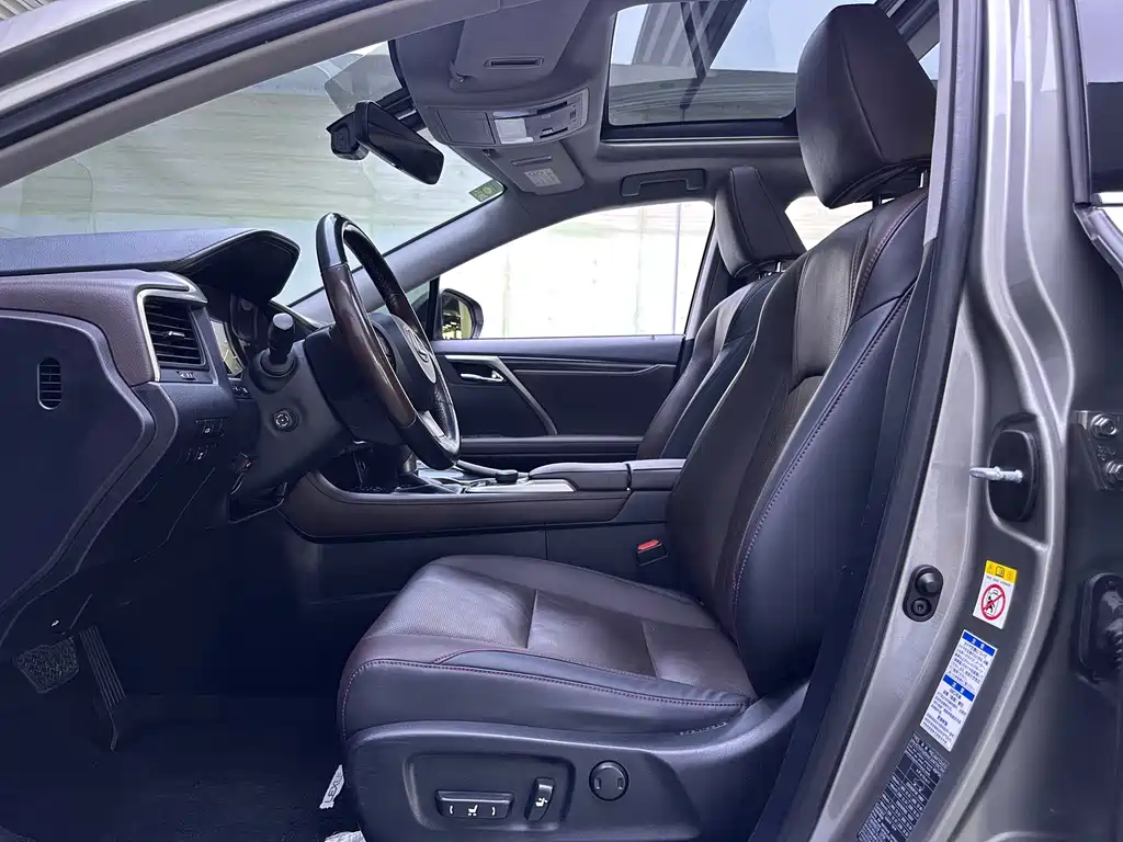 Lexus RX — миниатюра 9