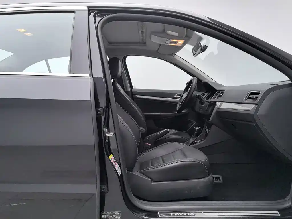 Volkswagen Lavida — миниатюра 23