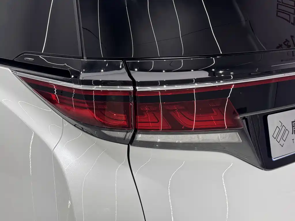 Toyota Vellfire 2024 2.5L