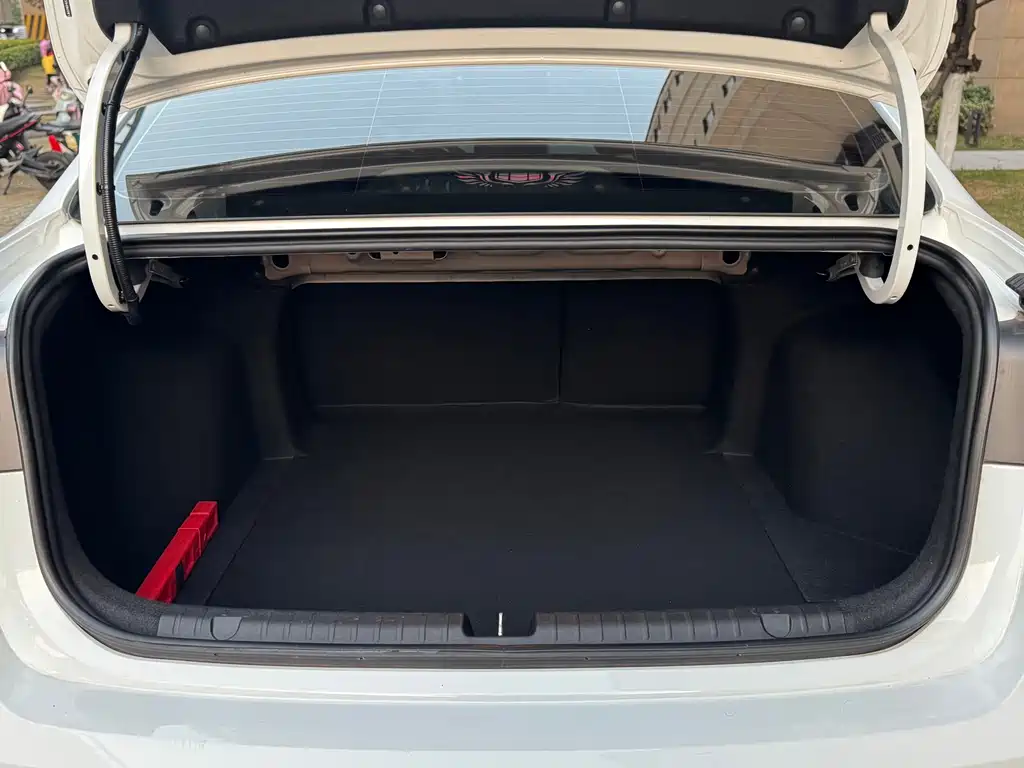 GEELY AUTOMOBILE EMGRAND