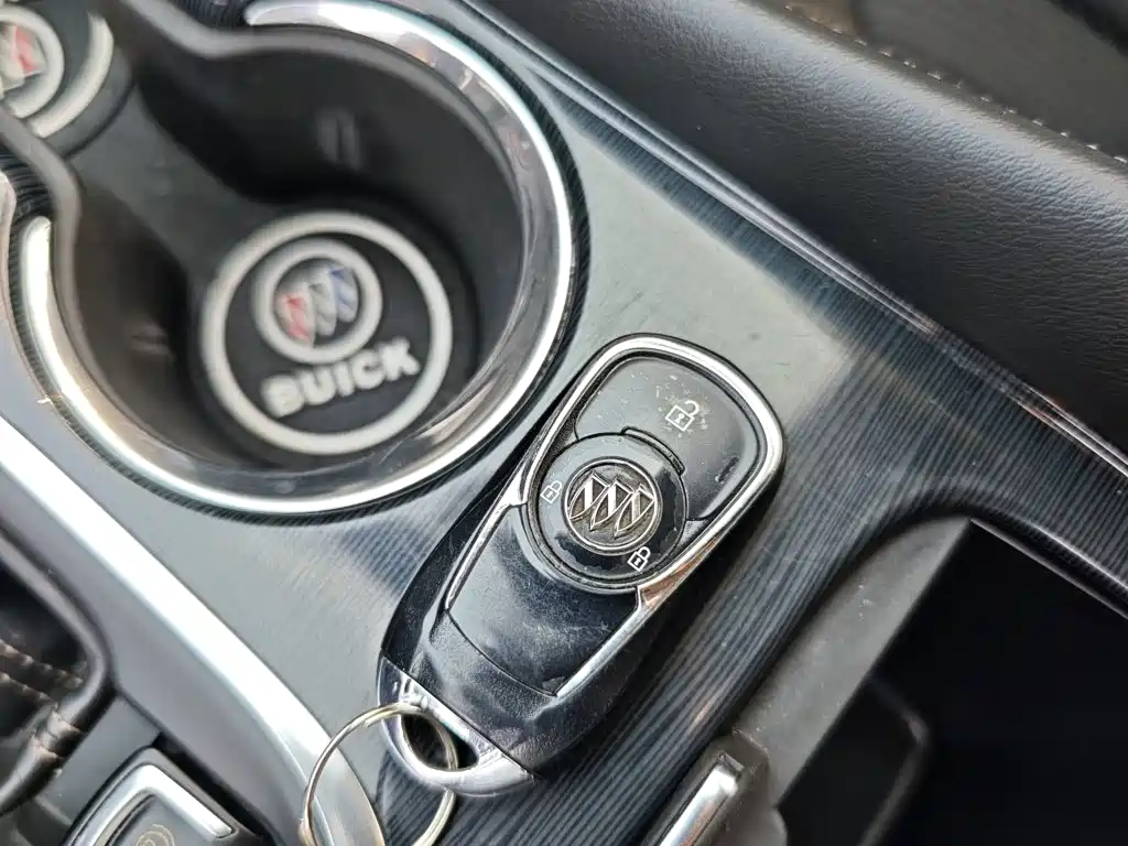 Buick Envision Plus — миниатюра 9