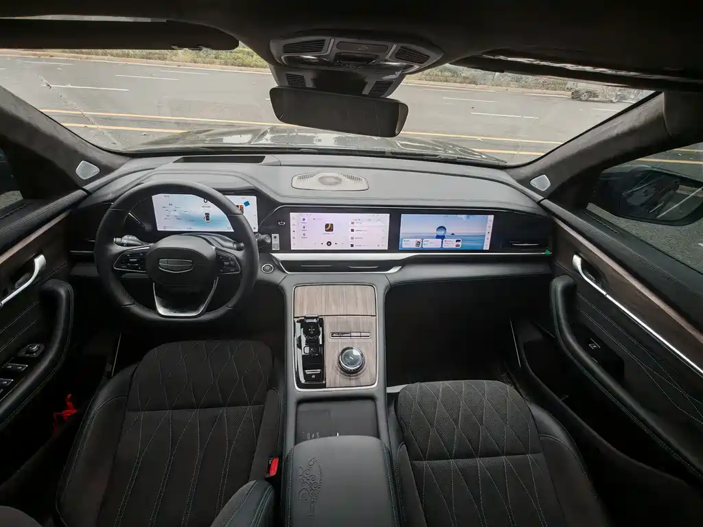 Geely Xingyue L — миниатюра 4