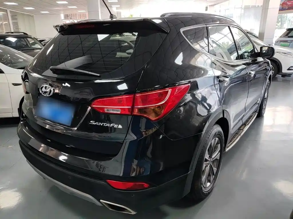 Hyundai Santa Fe — миниатюра 7