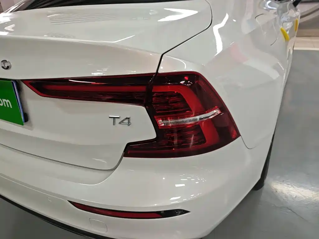 Volvo S60 — миниатюра 8