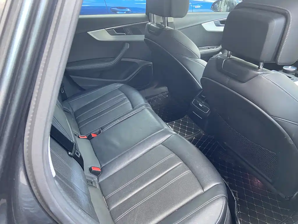 Audi A4L — миниатюра 14