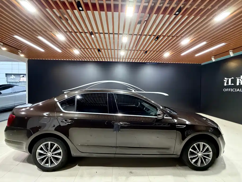Skoda Octavia — миниатюра 5