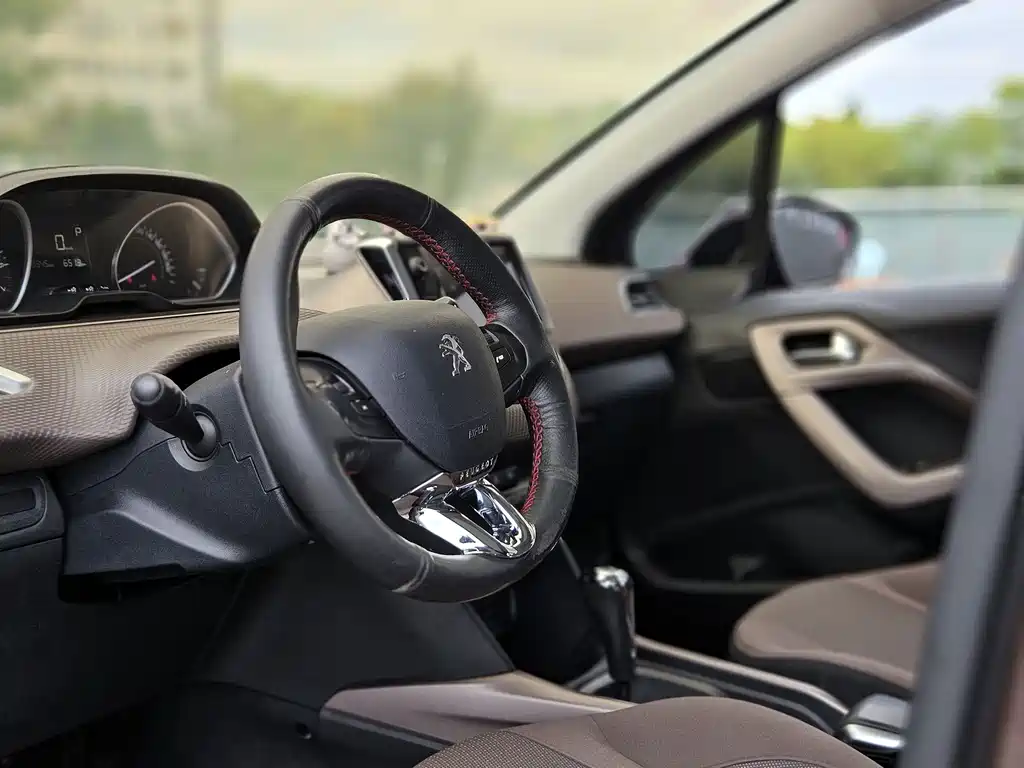 Peugeot 2008 — миниатюра 7