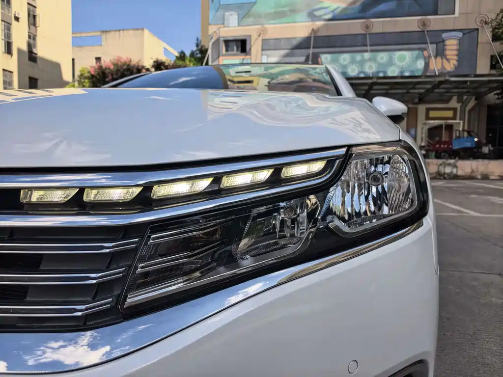 Citroen C6 — миниатюра 4