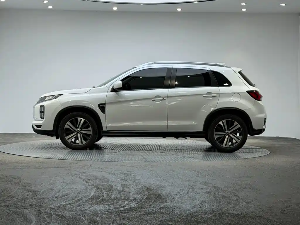 Mitsubishi ASX — миниатюра 4