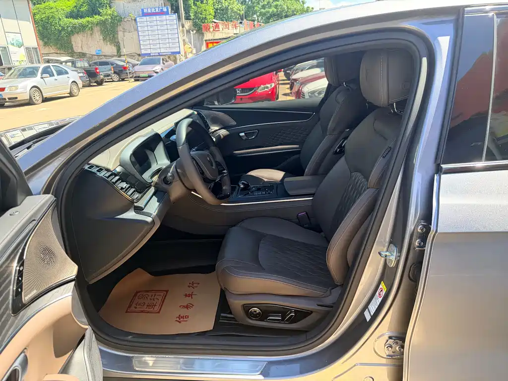 BYD Han — миниатюра 10