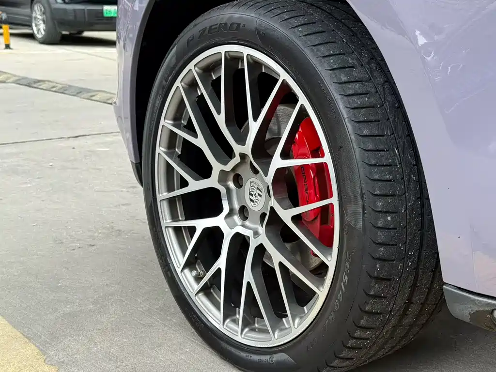 Porsche Macan — миниатюра 7
