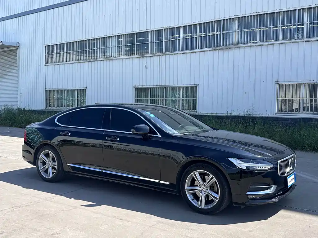Volvo S90 — миниатюра 3
