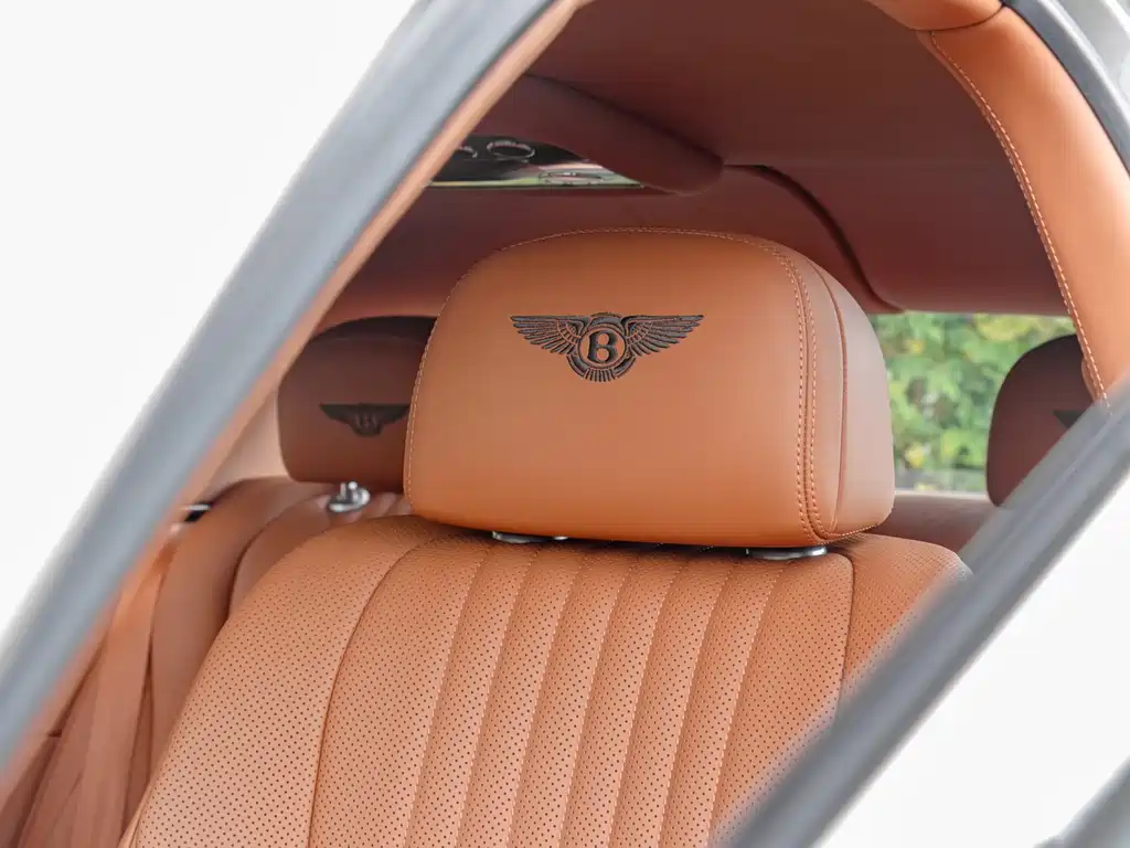 Bentley Flying Spur — миниатюра 14