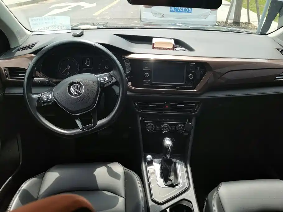 Volkswagen Tharu — миниатюра 12