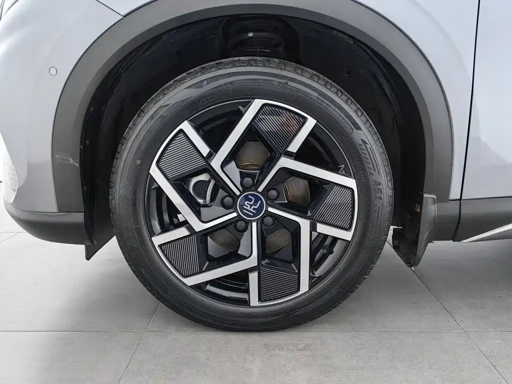 BYD Yuan Plus — миниатюра 17
